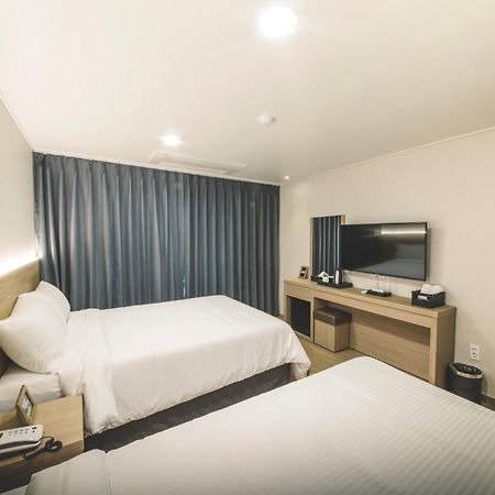 Harbor Hotel Чечжу Номер фото